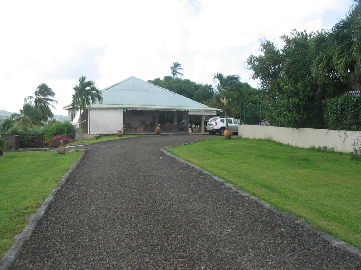 Petit Paradis Appartement Morne la Valeur Buitenkant foto