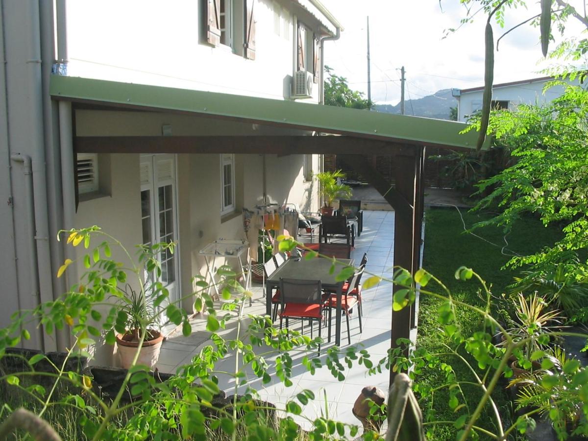 Petit Paradis Appartement Morne la Valeur Buitenkant foto