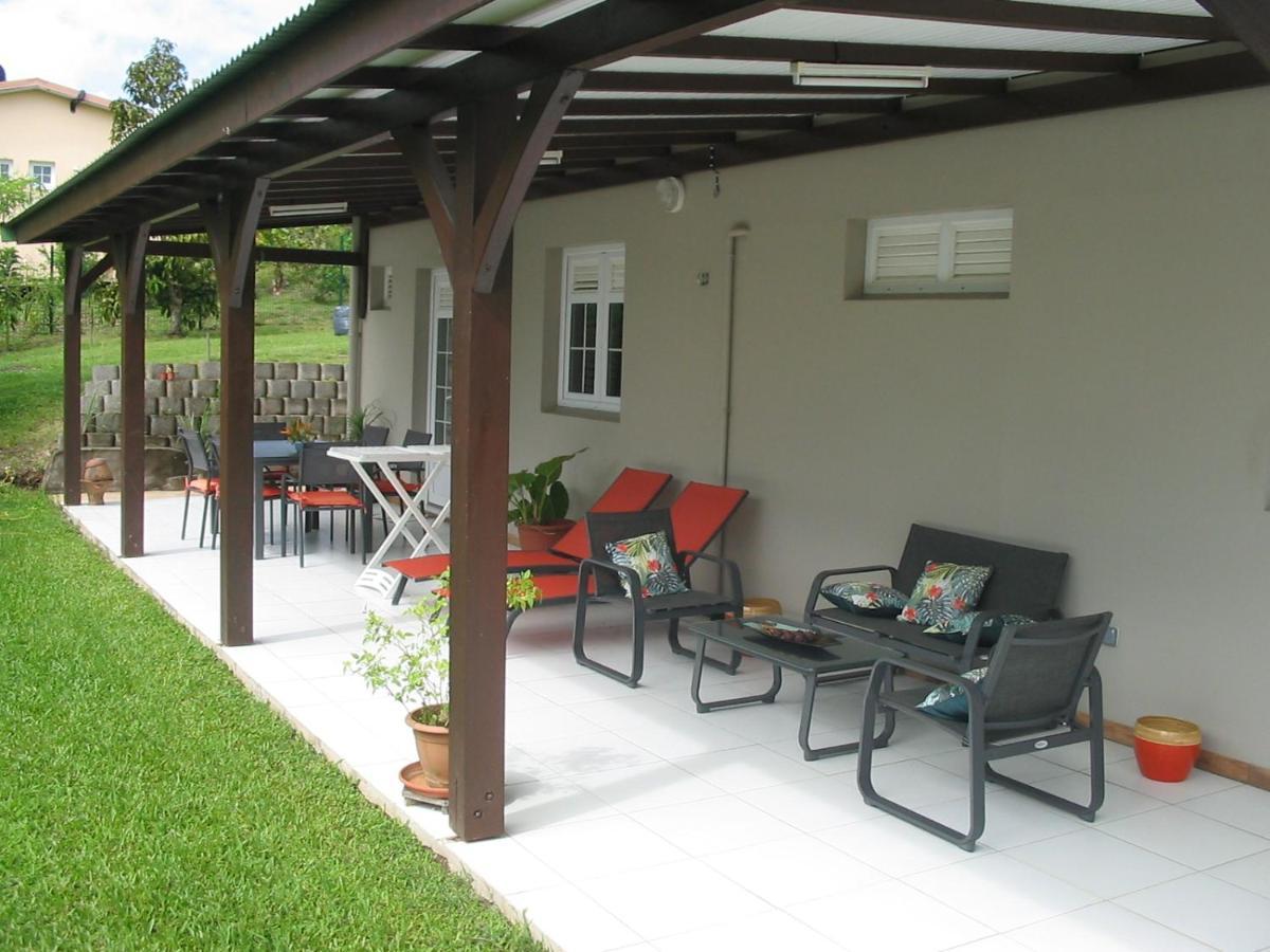 Petit Paradis Appartement Morne la Valeur Buitenkant foto