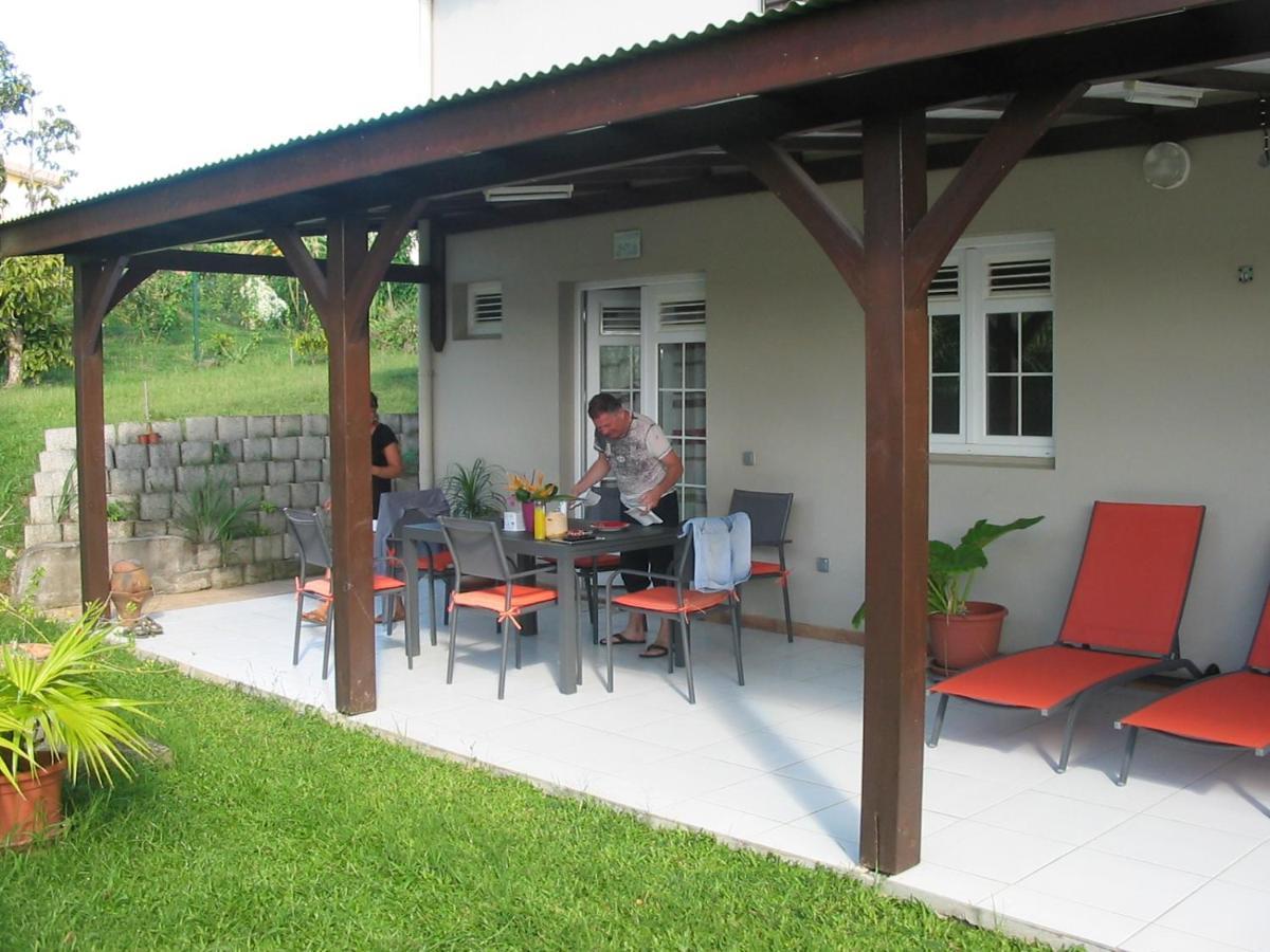 Petit Paradis Appartement Morne la Valeur Buitenkant foto