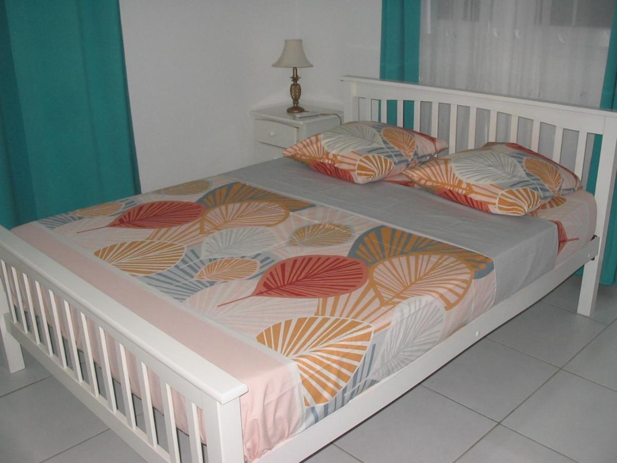 Petit Paradis Appartement Morne la Valeur Buitenkant foto